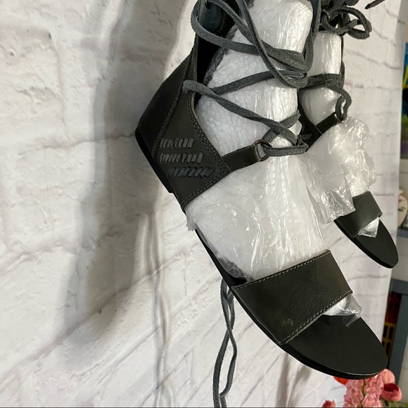 NWOT Leather Gladiator Sandals - Picture 10 of 16